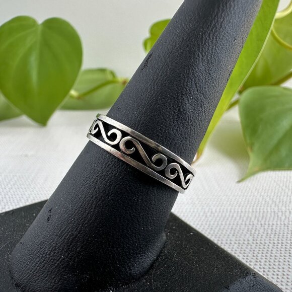 Sterling Silver Adjustable Band Ring With Swirl Design Size 11 - Picture 6 of 7